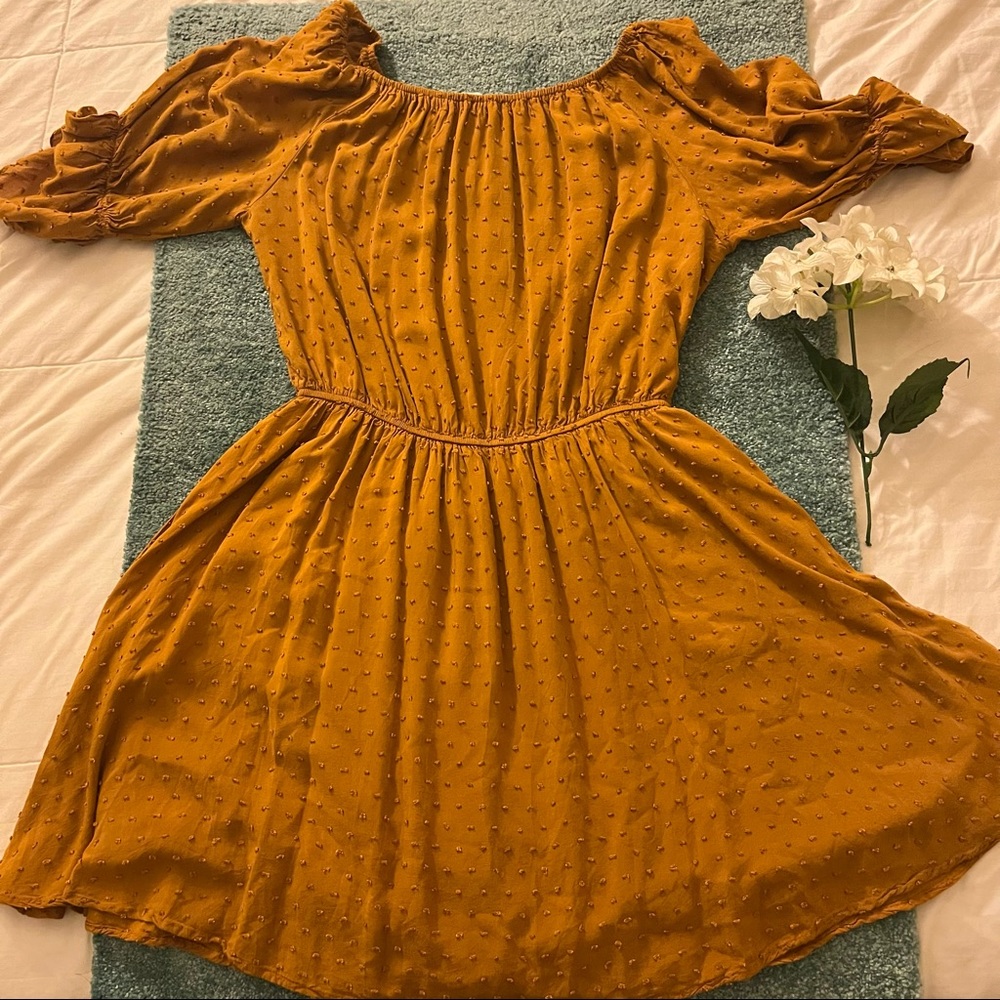 Copper Key Gold Off the Shoulder Casual Dress - Medium